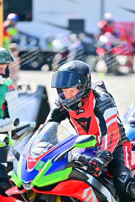 media/Apr-12-2025-TrackXperience (Sat) [[06d2a48708]]/Level 1/Session 2 (Turn 14 and Grid)/